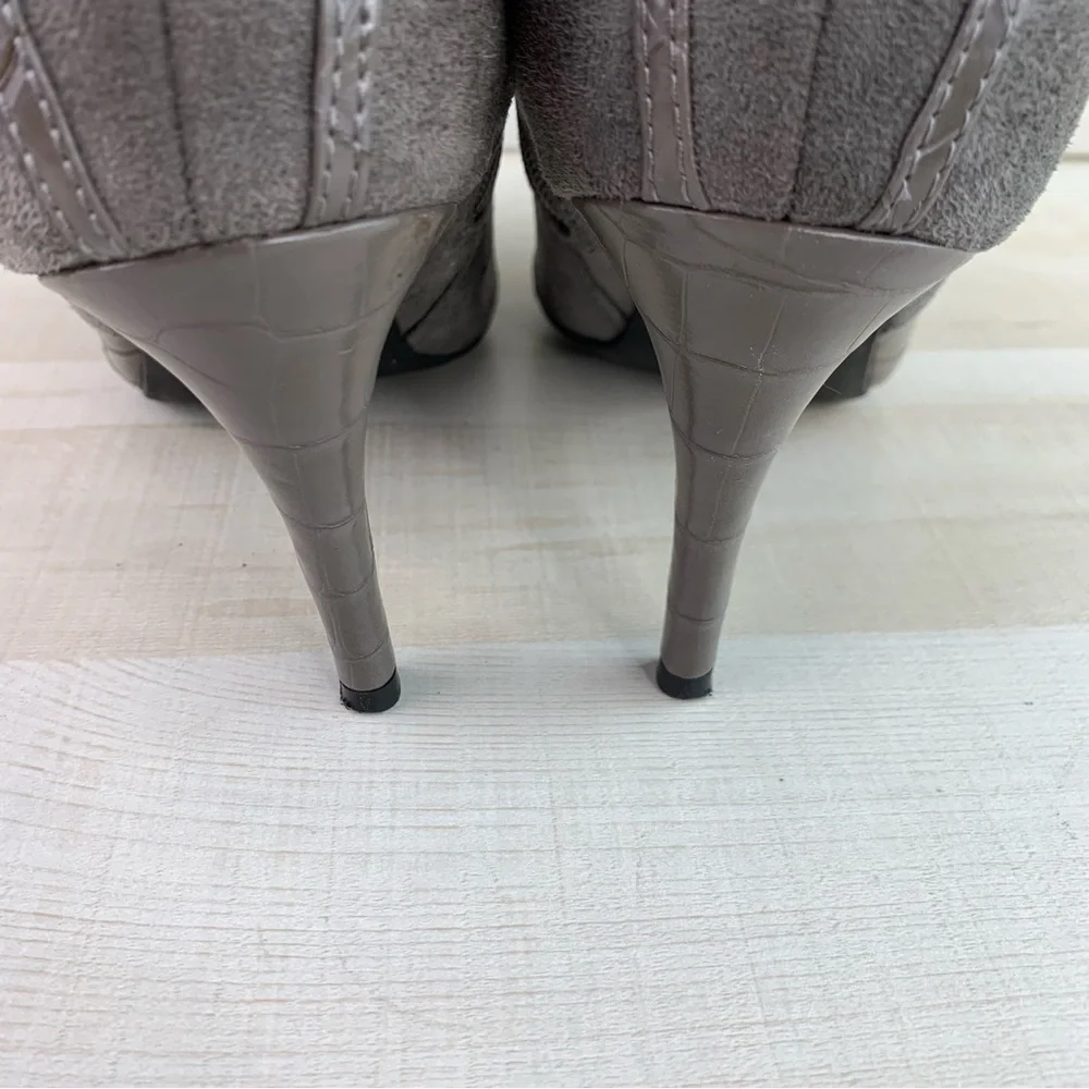 Amelia Grace Grey Knee High Boots - Picture 6 of 15